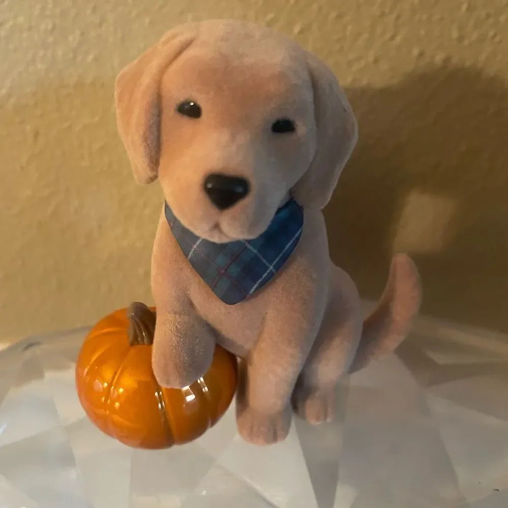 Bath & Body Works Golden Retriever Dog with Pumpkin Wall Flower NEW & CUTEE!